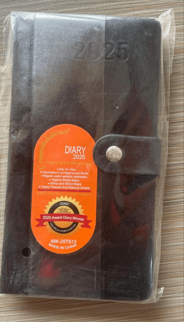 DIARY 2025 A5 MEDIUM - Qpm Stationery